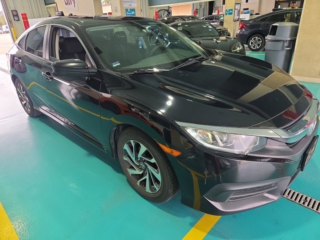 Used 2017 Honda Civic EX image 3