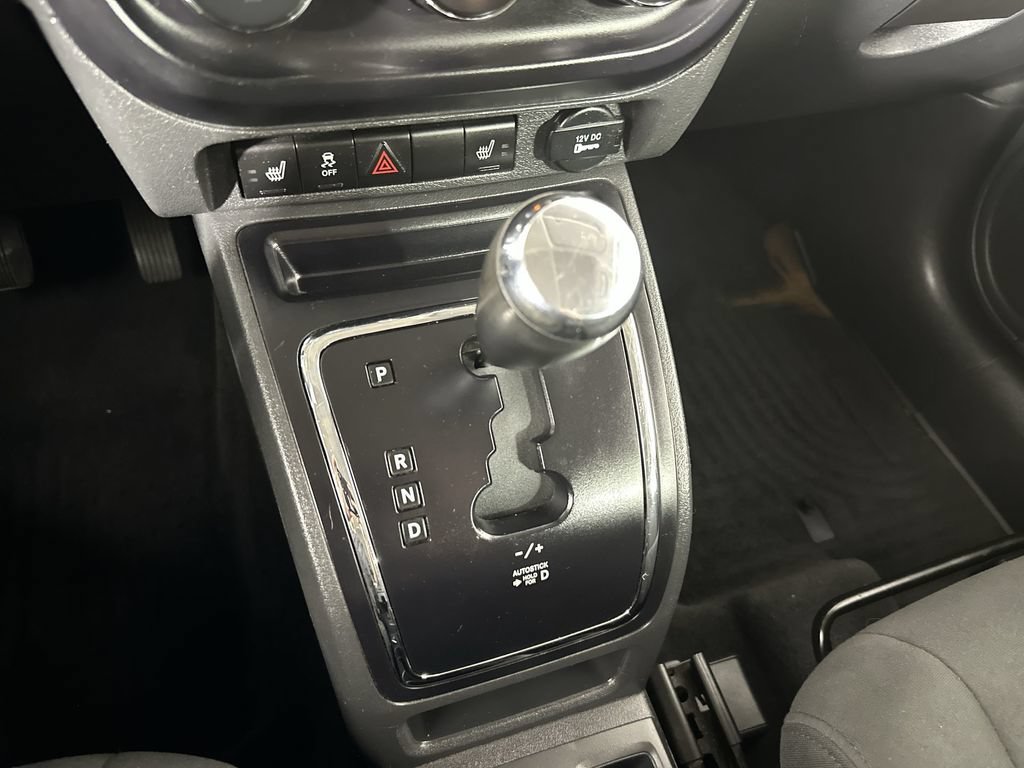Used 2014 Jeep Patriot Latitude AWD/4WD image 16