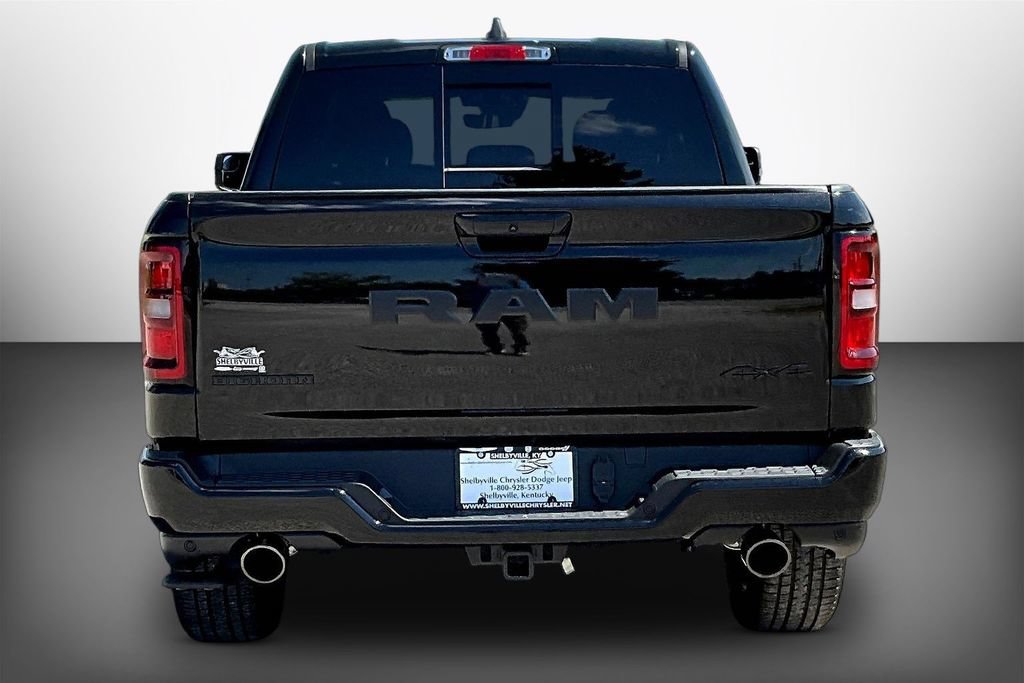 New 2026 RAM 1500 4x4 Crew Cab image 4