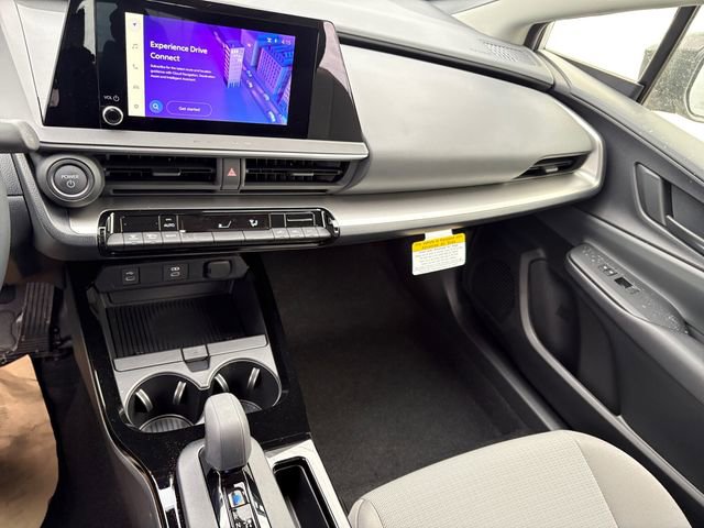 New 2026 Toyota Prius LE image 14