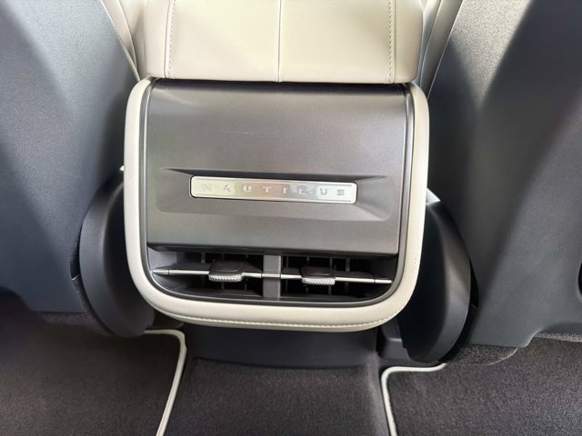 New 2026 Lincoln Nautilus Premier AWD/4WD image 23