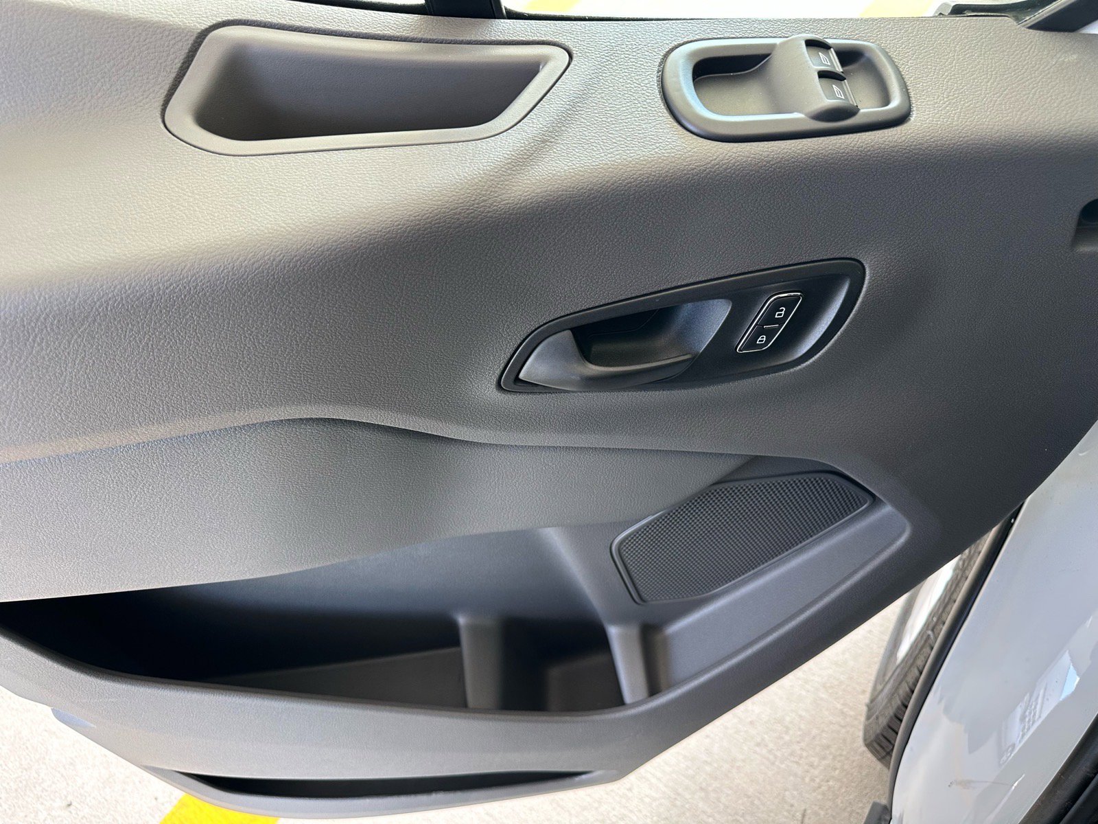 New 2026 Ford Transit 250 148 Medium Roof image 13