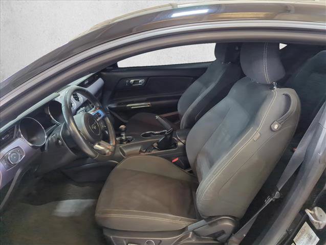 Used 2015 Ford Mustang Coupe image 9