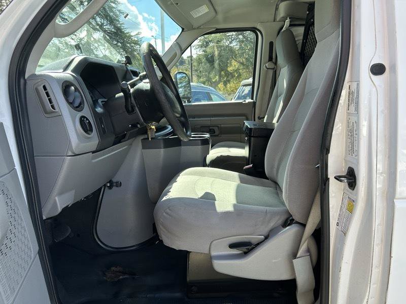 Used 2013 Ford E-150 and Econoline 150 w/ PWR Group RWD image 6
