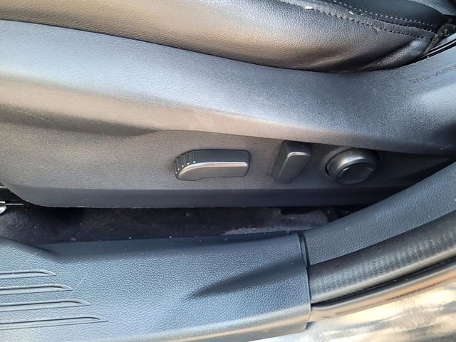 Used 2021 Subaru Outback Limited image 11