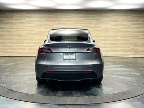 Used 2025 Tesla Model Y Long Range AWD/4WD image 21