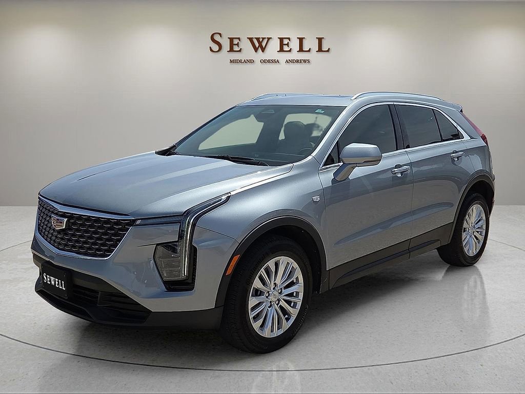Used 2024 Cadillac XT4 Luxury w/ Cold Weather Package FWD image 1