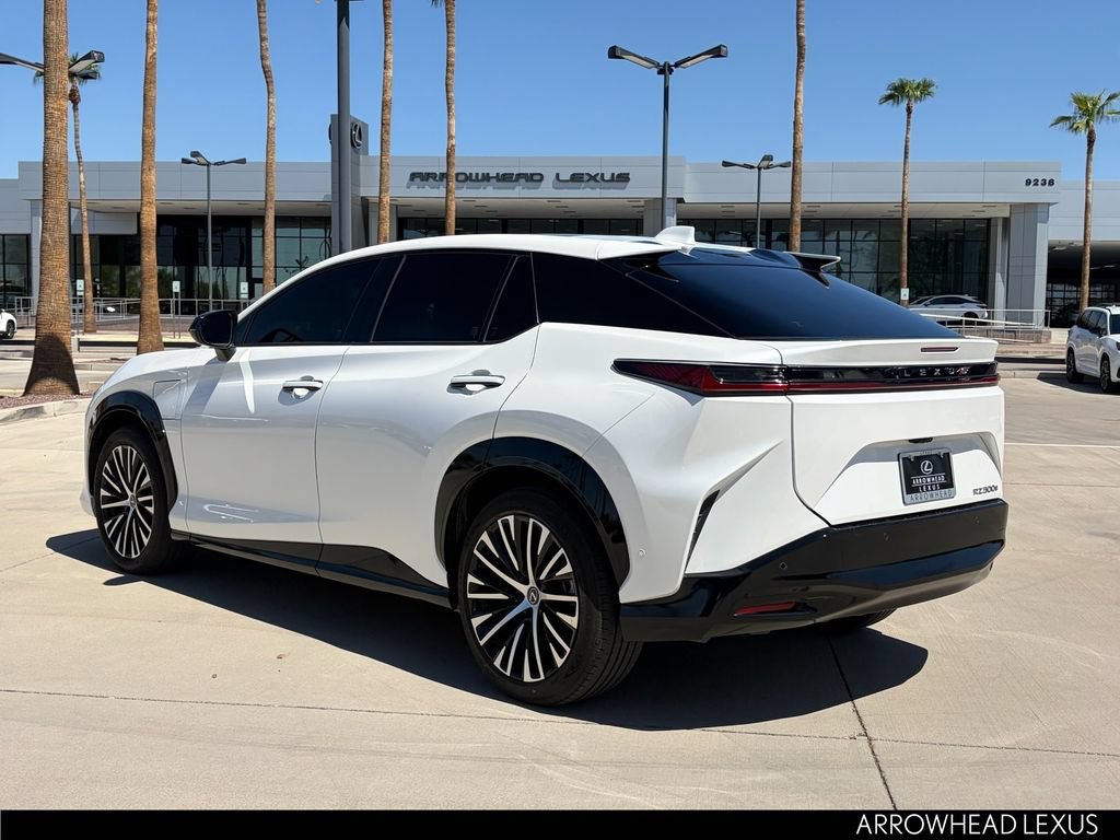 Used 2024 Lexus RZ 300e Premium w/ Technology Package FWD image 4