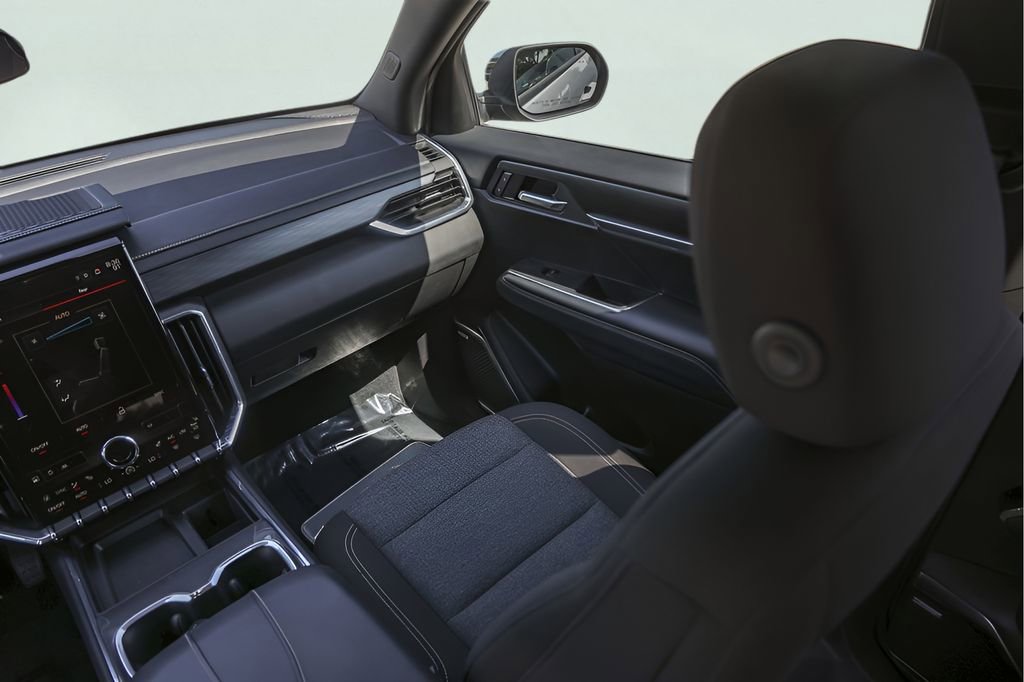 Certified 2025 GMC Acadia Elevation image 26