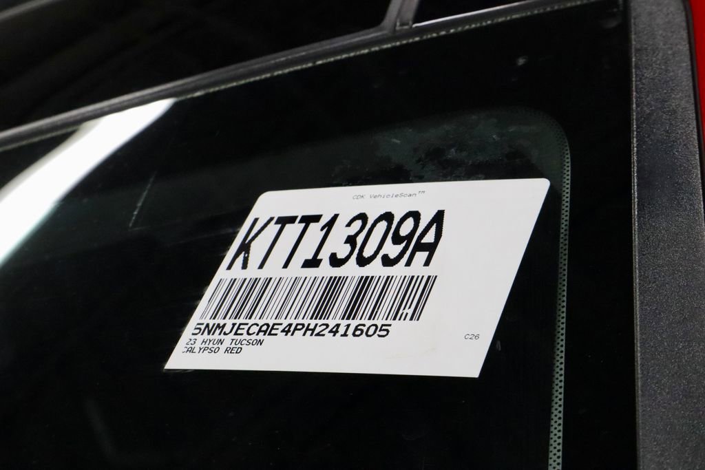 Certified 2023 Hyundai Tucson Limited AWD/4WD image 34