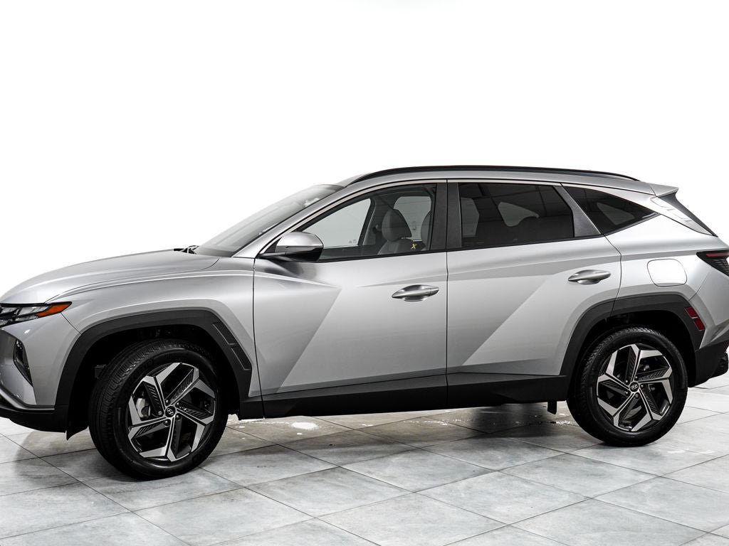Used 2023 Hyundai Tucson SEL w/ Convenience Package AWD/4WD image 4