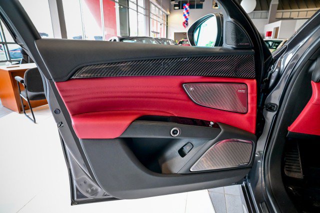 Used 2023 Maserati Grecale Modena AWD/4WD image 17