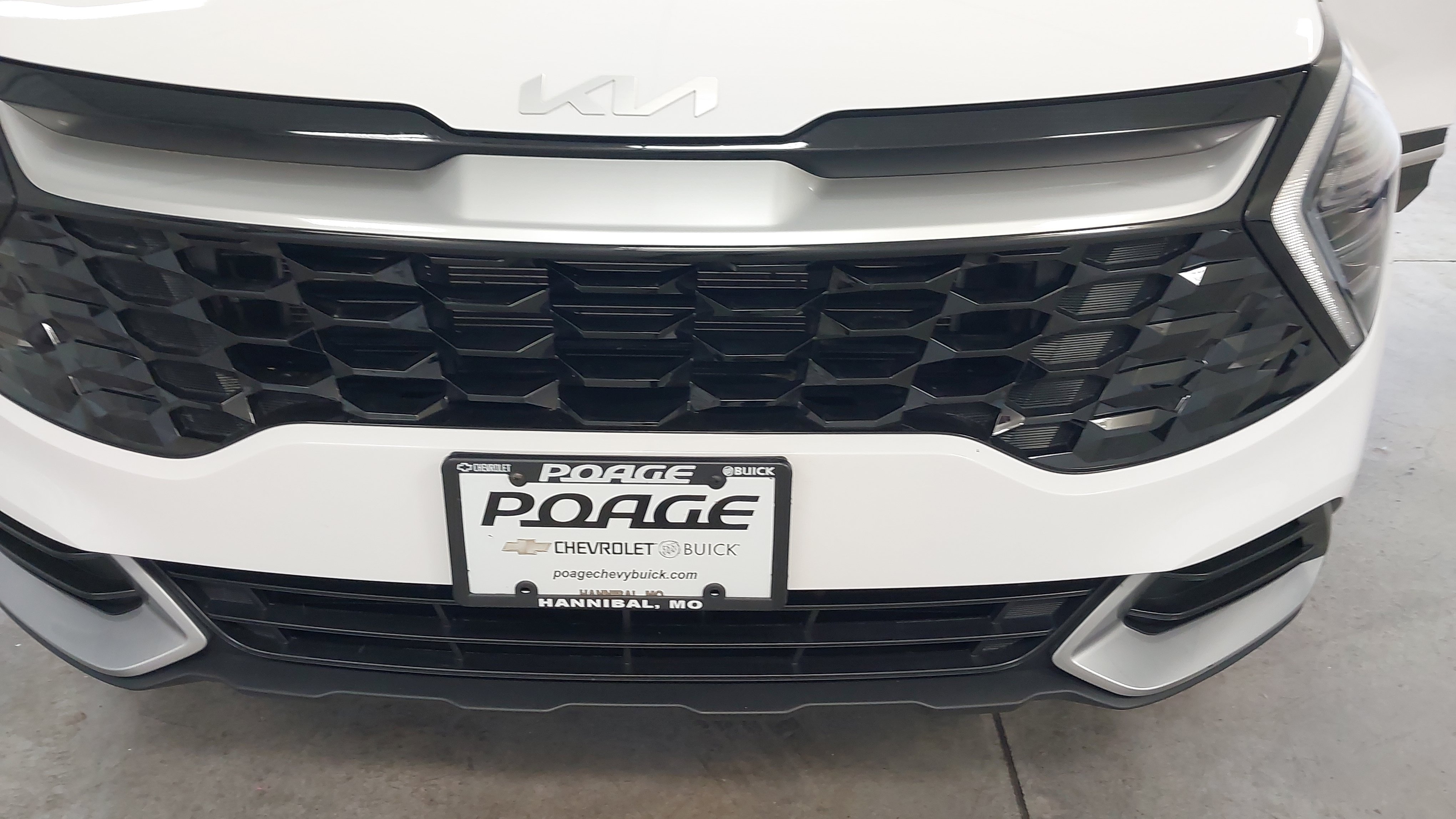 Used 2024 Kia Sportage EX FWD image 31
