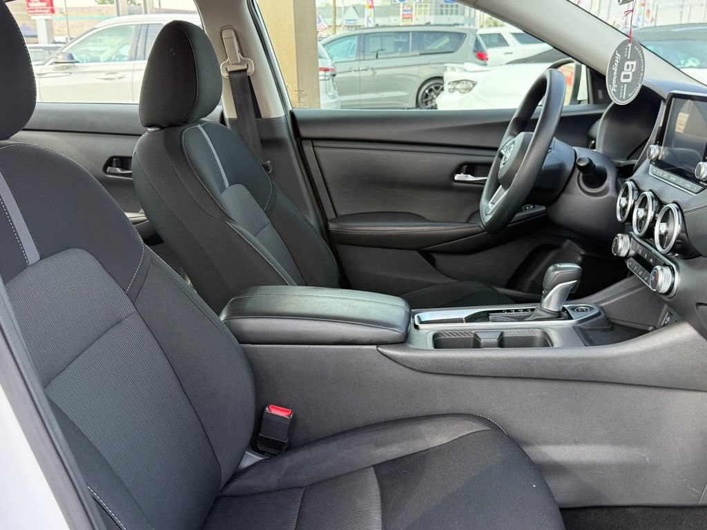Used 2025 Nissan Sentra SV FWD image 21