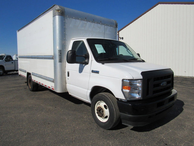 Used 2022 Ford E-350 and Econoline 350 Super Duty image 9