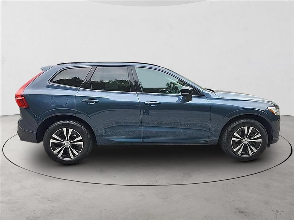 Certified 2025 Volvo XC60 T8 Core AWD/4WD image 6