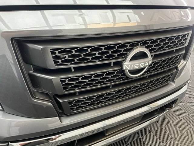 Used 2024 Nissan Titan SV AWD/4WD image 24