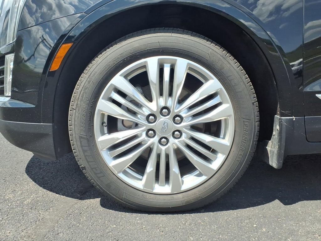 Used 2019 Cadillac XT5 Premium Luxury AWD/4WD image 12