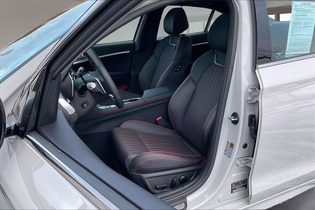 Used 2025 Genesis G70 2.5T w/ Sport Prestige Package image 21