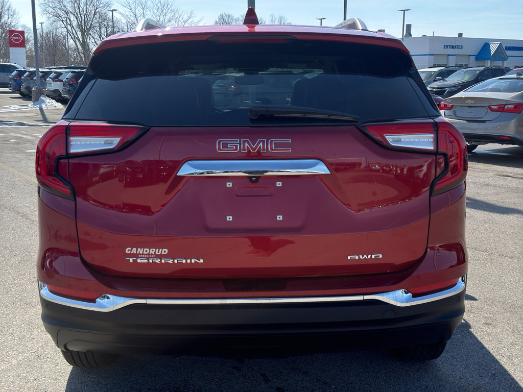 Used 2023 GMC Terrain SLT image 7