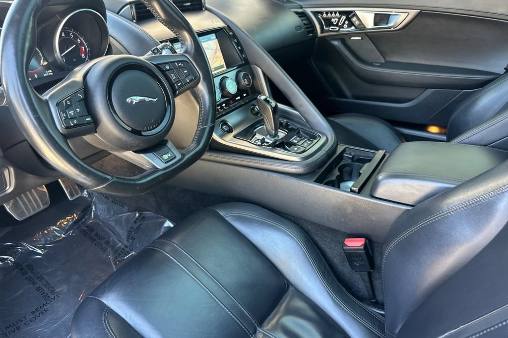 Used 2017 Jaguar F-TYPE R AWD/4WD image 10