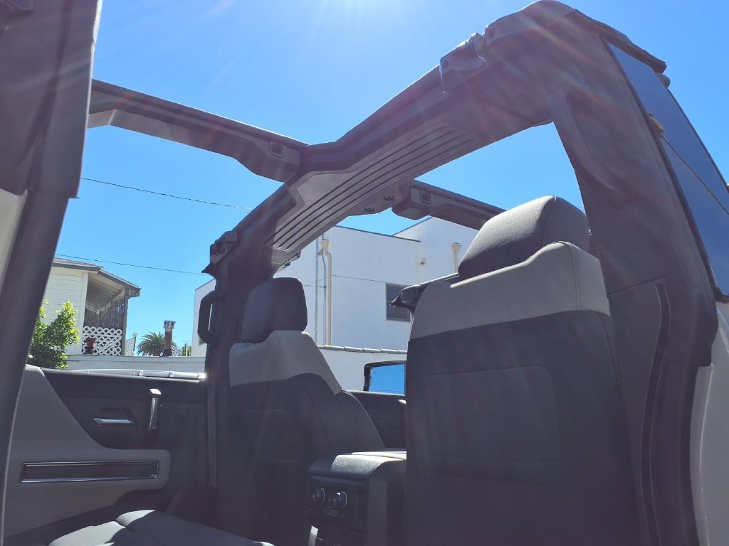 Used 2026 GMC Hummer EV SUV AWD/4WD image 28