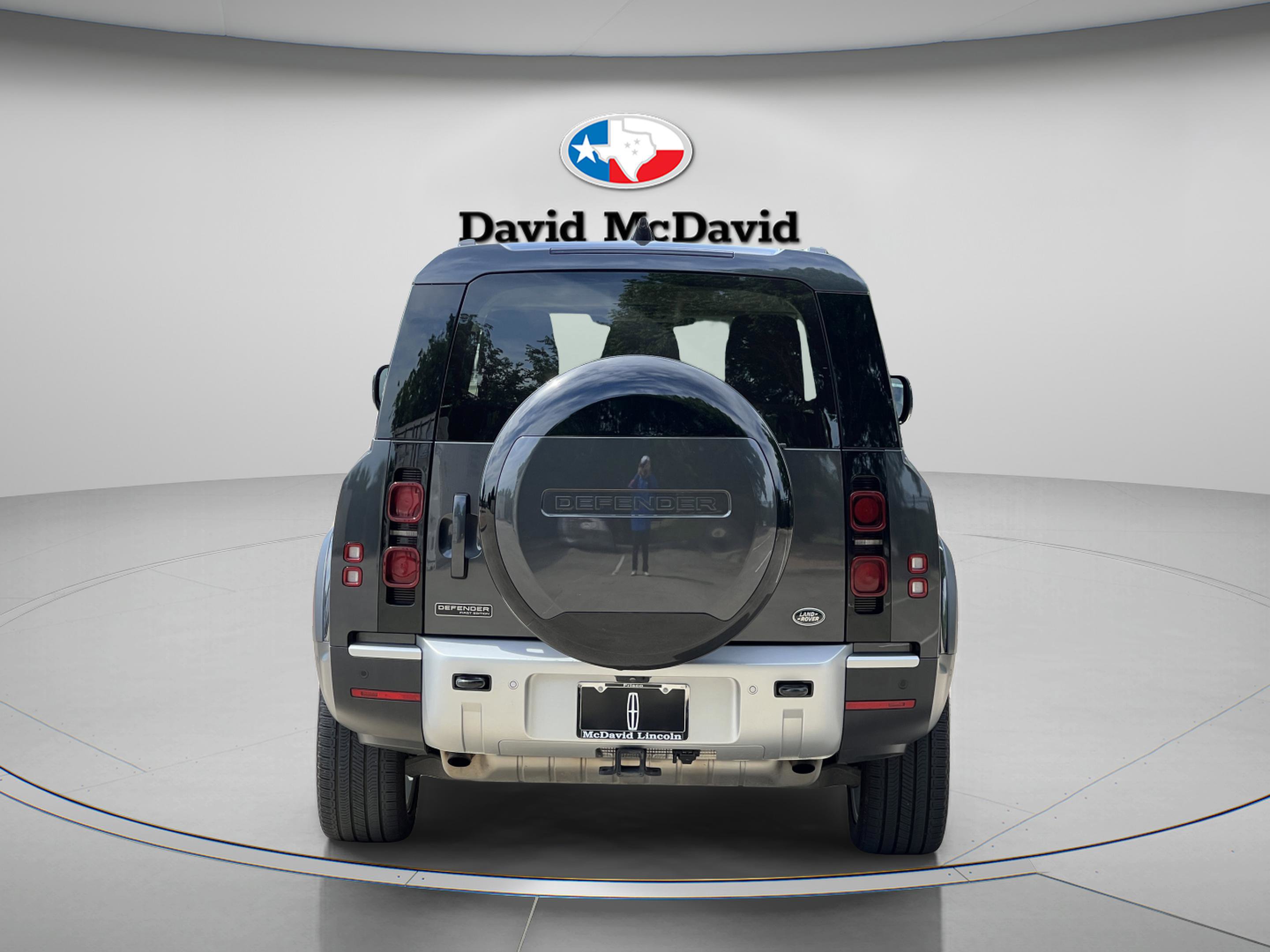 Used 2023 Land Rover Defender 130 First Edition AWD/4WD image 6
