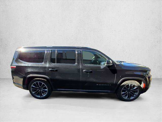 Used 2022 Jeep Wagoneer Series III w/ Premium Group I AWD/4WD image 4