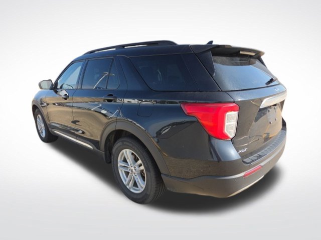Certified 2024 Ford Explorer XLT w/ Equipment Group 202A RWD image 7