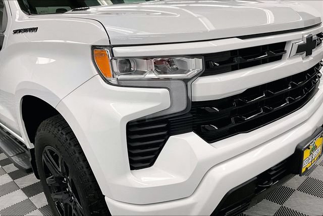 Used 2024 Chevrolet Silverado 1500 RST AWD/4WD image 35