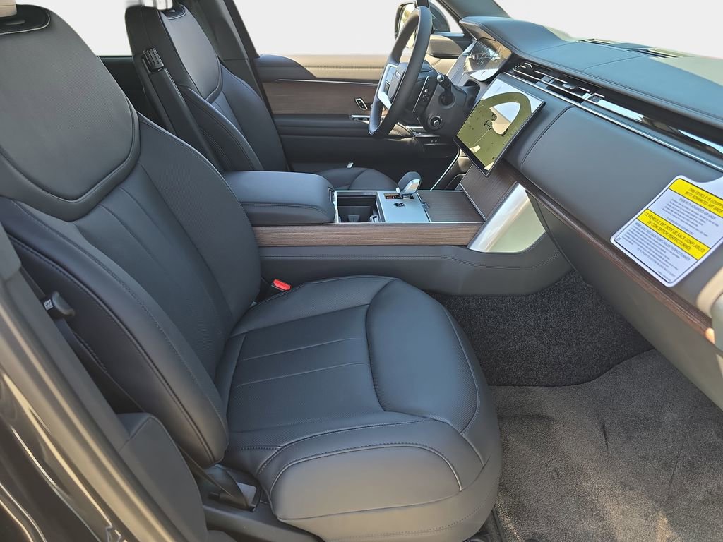 New 2026 Land Rover Range Rover Long Wheelbase SE AWD/4WD image 10