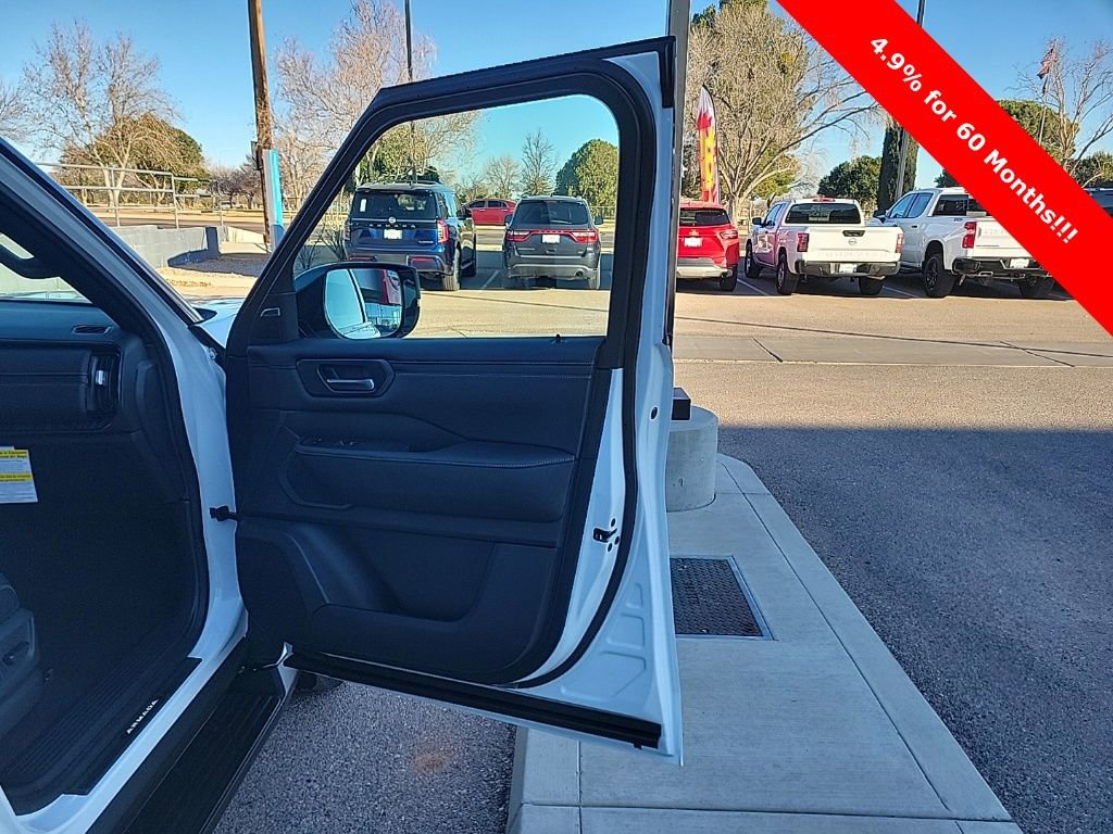 New 2026 Nissan Armada PRO-4X AWD/4WD image 18