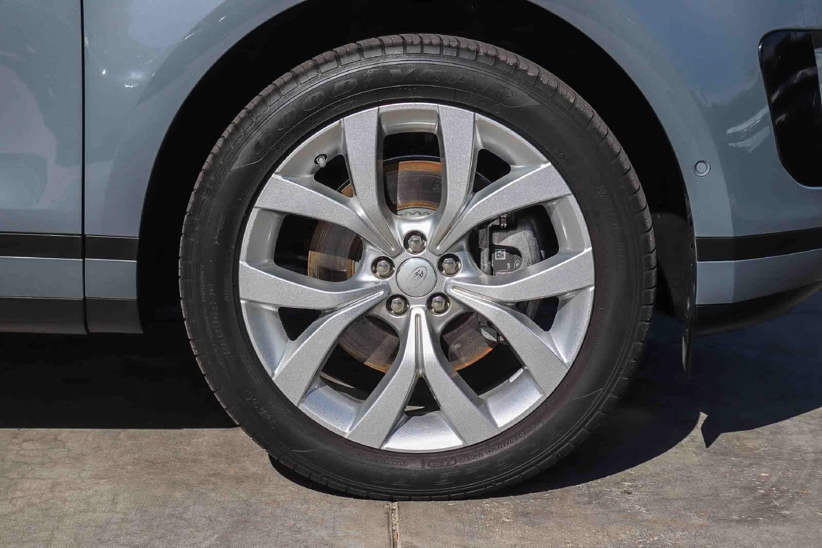 Used 2021 Land Rover Range Rover Evoque SE AWD/4WD image 9