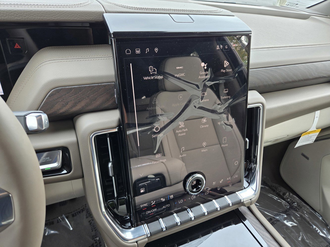 New 2026 GMC Yukon Denali w/ Denali Reserve Package image 6