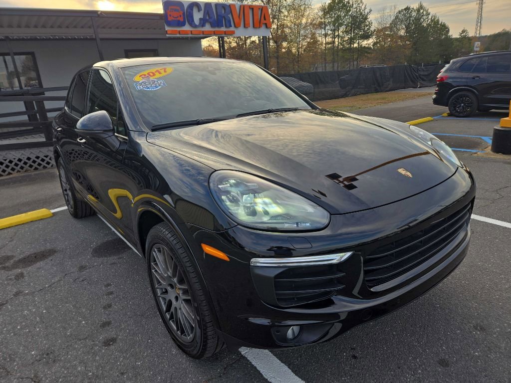 Used 2017 Porsche Cayenne Platinum Edition image 38