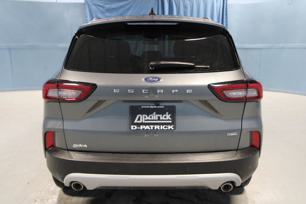 Used 2025 Ford Escape SE image 32