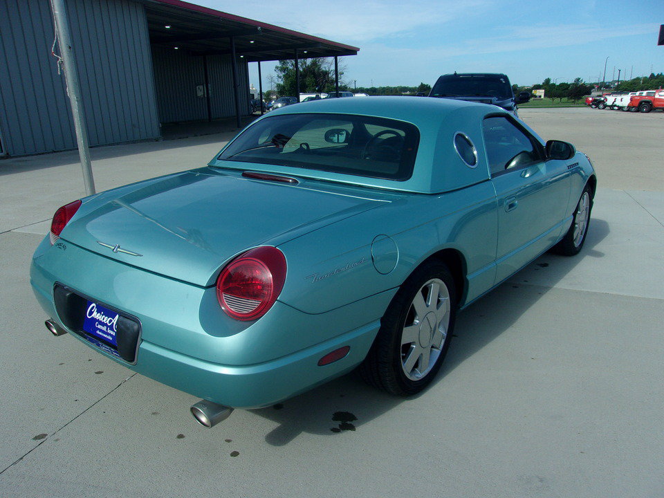 Used 2002 Ford Thunderbird RWD image 15