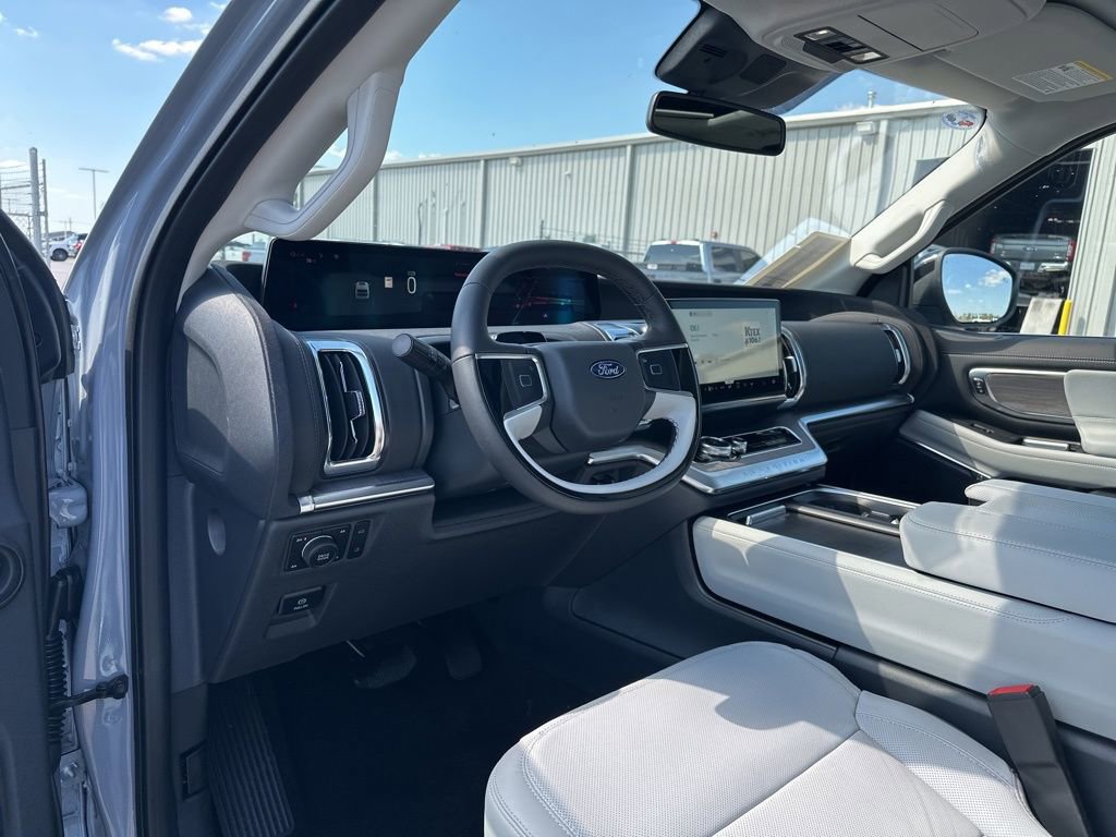 New 2025 Ford Expedition Platinum w/ Platinum Ultimate Package image 13