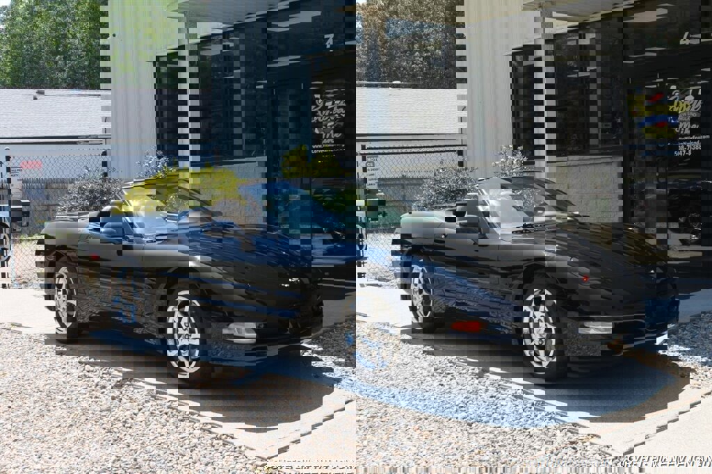 Used 2002 Chevrolet Corvette Convertible w/ Preferred Equipment Group2 image 12