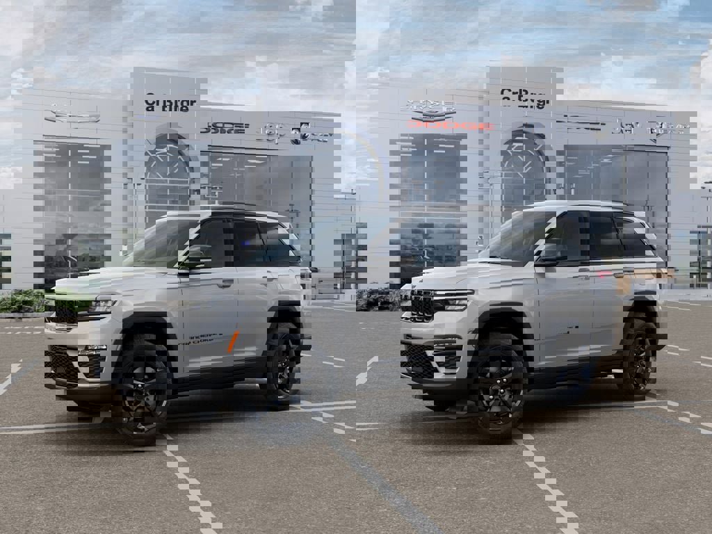 New 2025 Jeep Grand Cherokee Limited w/ Black Appearance Package image 2