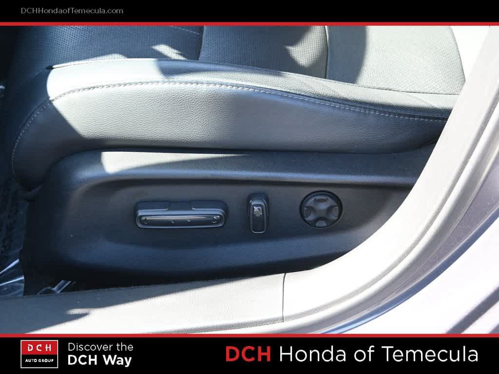Used 2018 Honda Accord Touring image 18