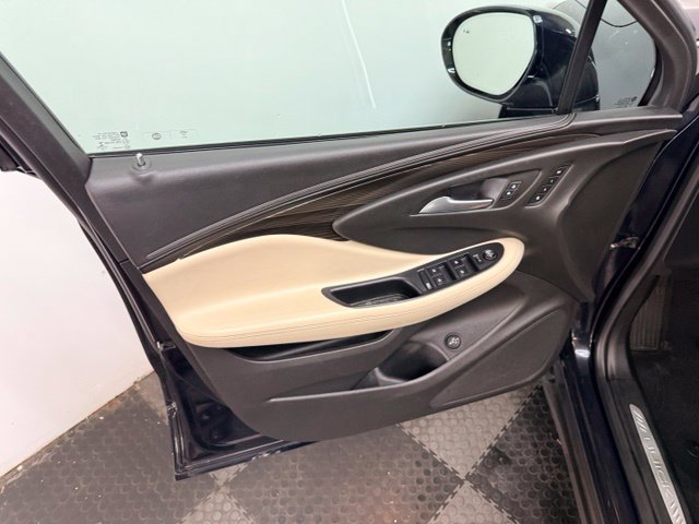 Used 2020 Buick Envision Essence w/ Experience Buick Package AWD/4WD image 23