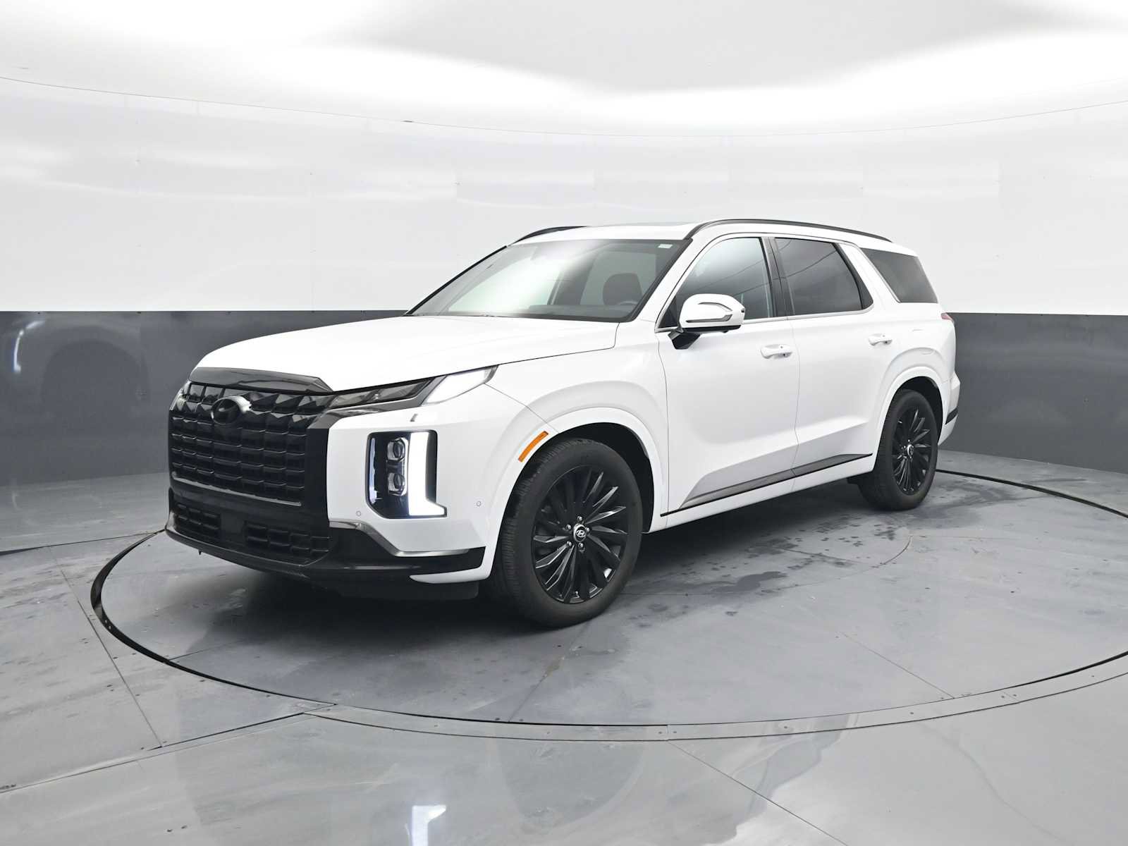 Used 2025 Hyundai Palisade Calligraphy image 4