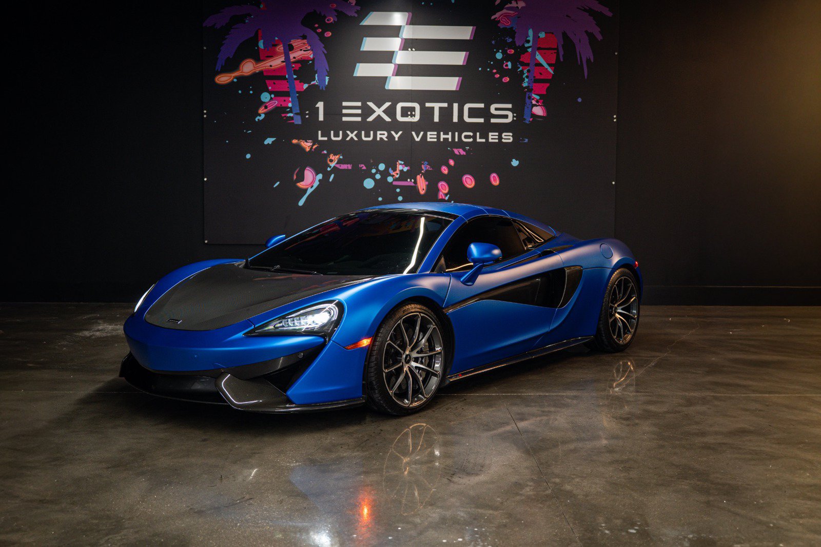 Used 2019 McLaren 570S Spider RWD image 3