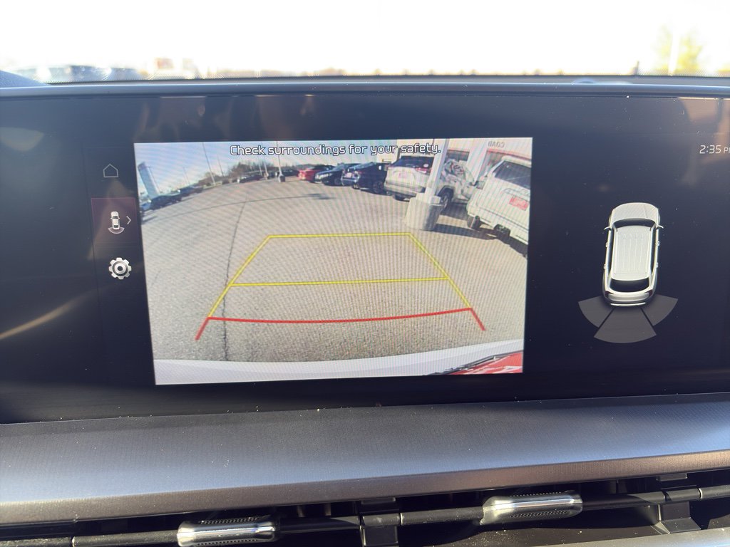 Used 2023 Kia Telluride LX image 16