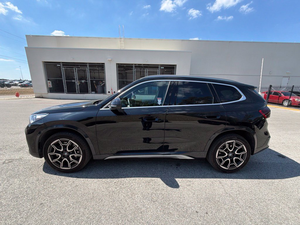 Certified 2025 BMW X1 xDrive28i w/ Convenience Package AWD/4WD image 2