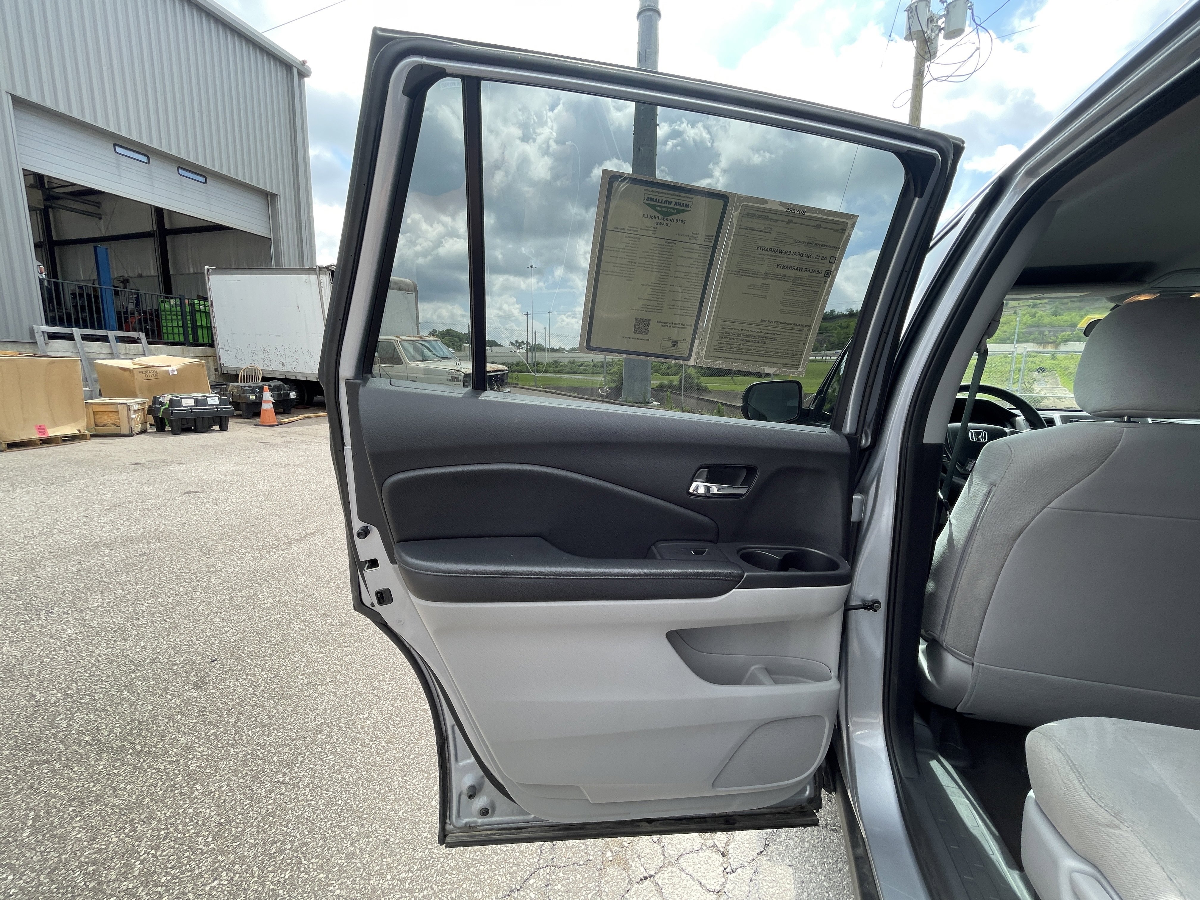 Used 2018 Honda Pilot LX image 17