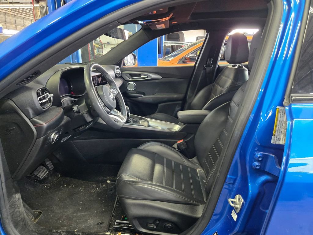 Used 2023 Dodge Hornet GT Plus w/ GT Blacktop Package image 9