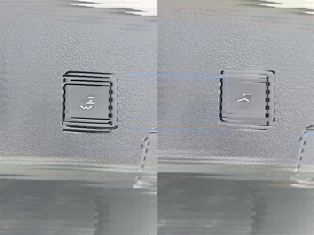 New 2026 Volkswagen Atlas Cross Sport SE image 28