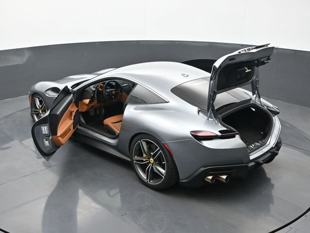 Used 2021 Ferrari Roma RWD image 22